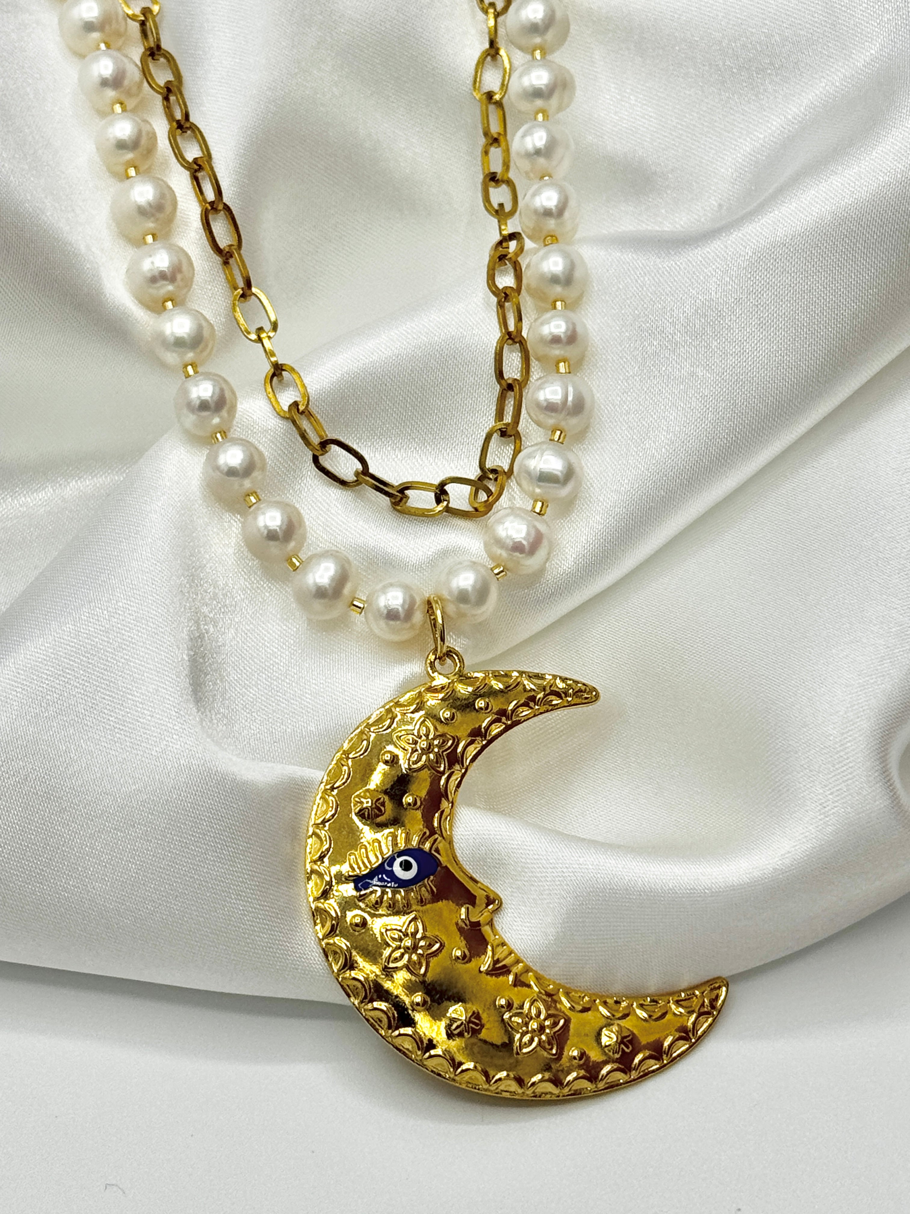 Lune Pearl Necklace