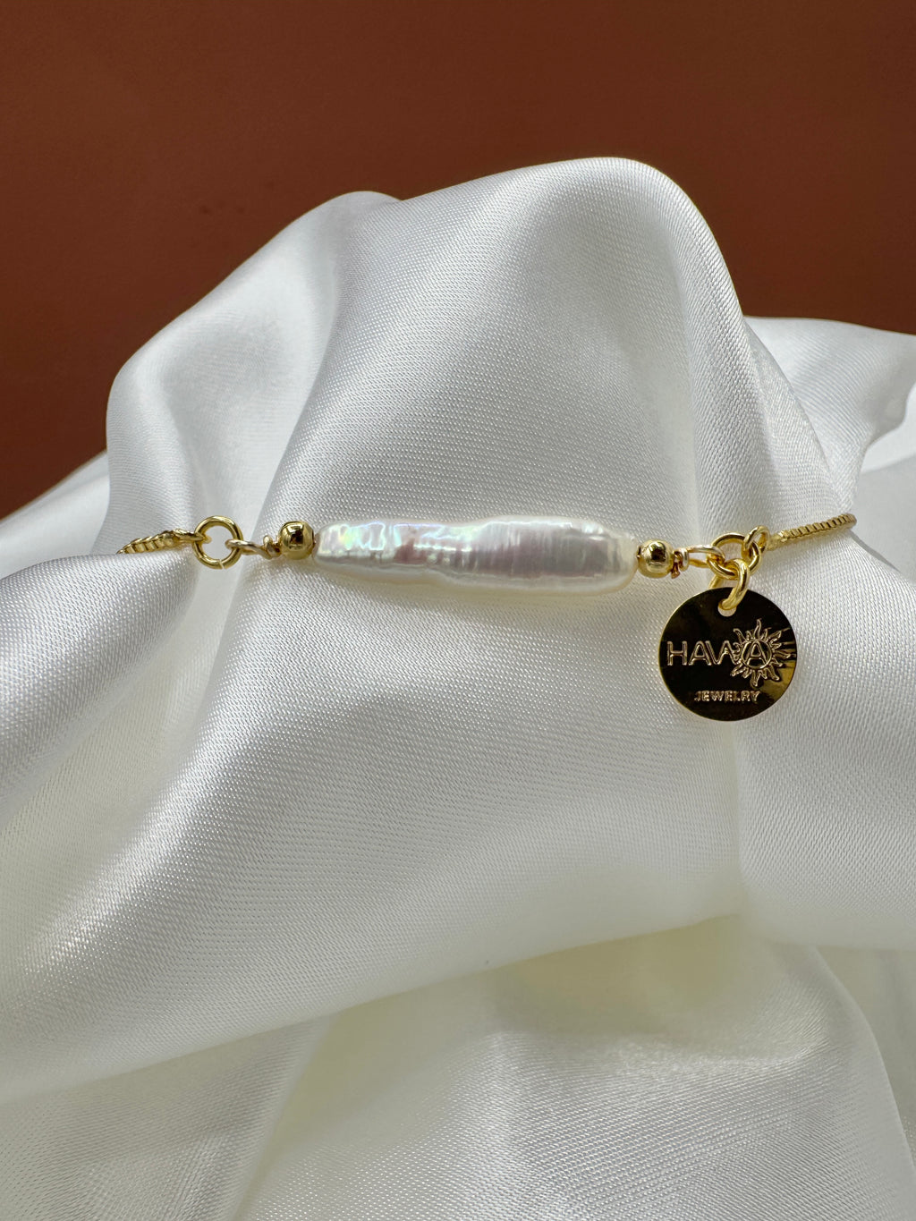 Natural pearl bracelet