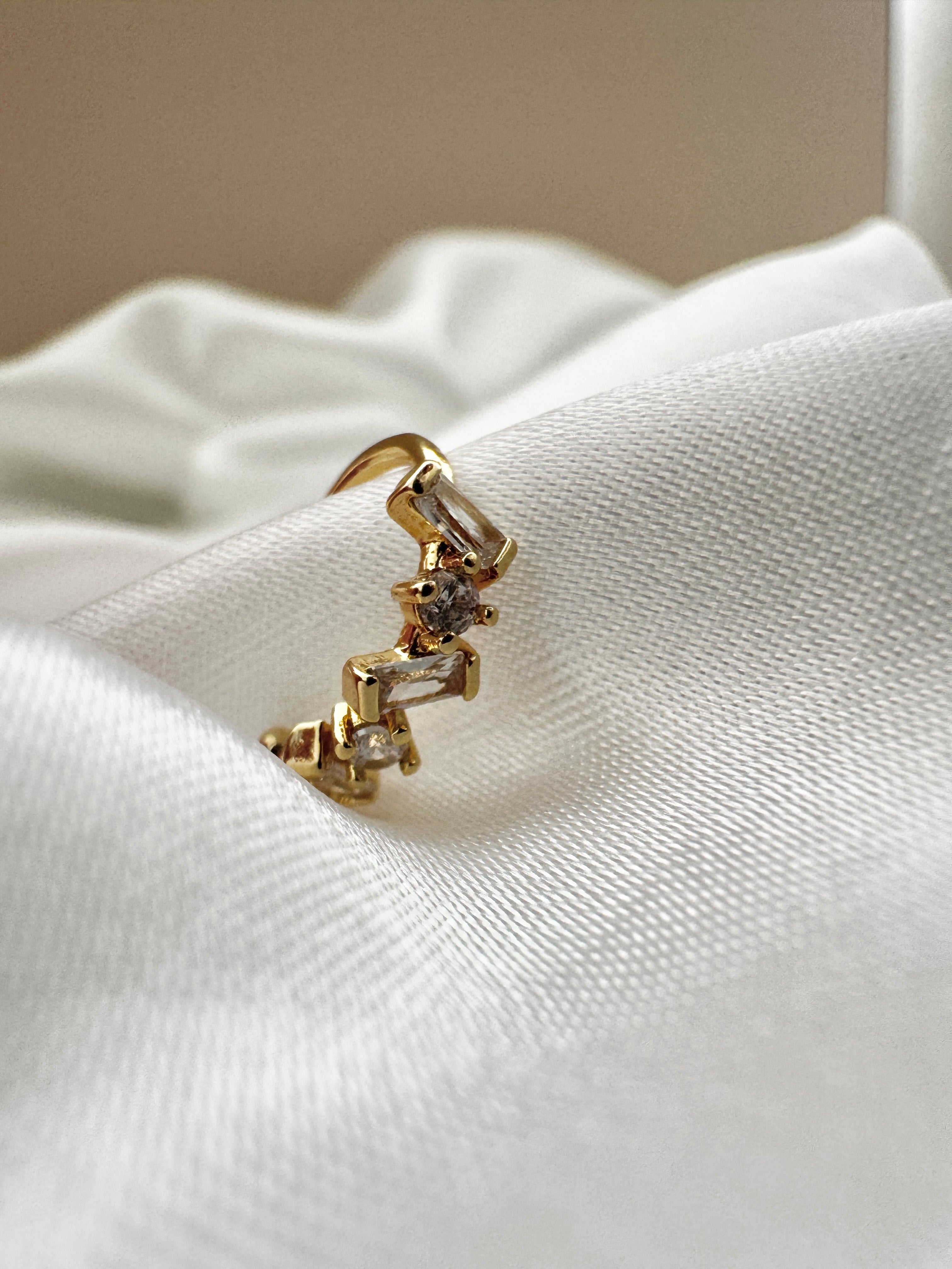 Nicole earcuff