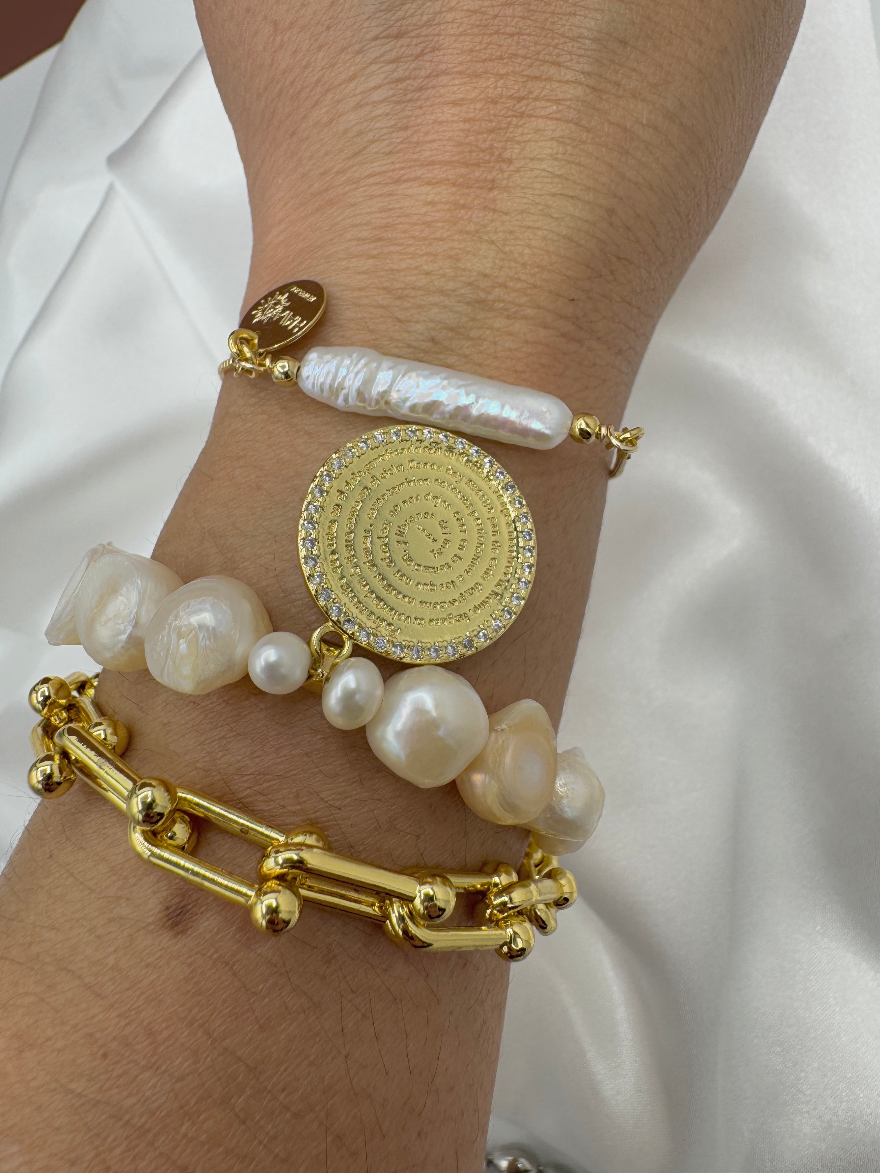 Natural pearl bracelet